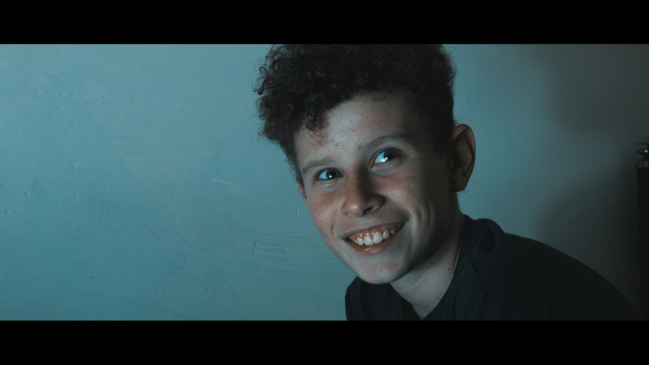 《月的黑暗面》游戏截图