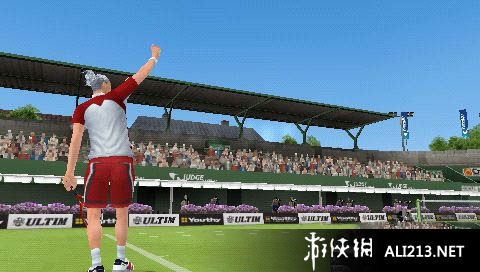 《扣杀球场 3》PSP截图