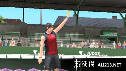 《扣杀球场 3》PSP截图