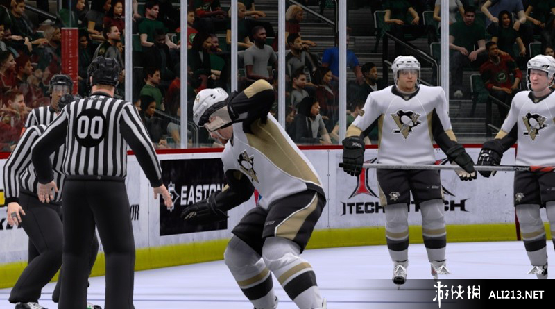 《北美冰球联赛2K9》PS3截图