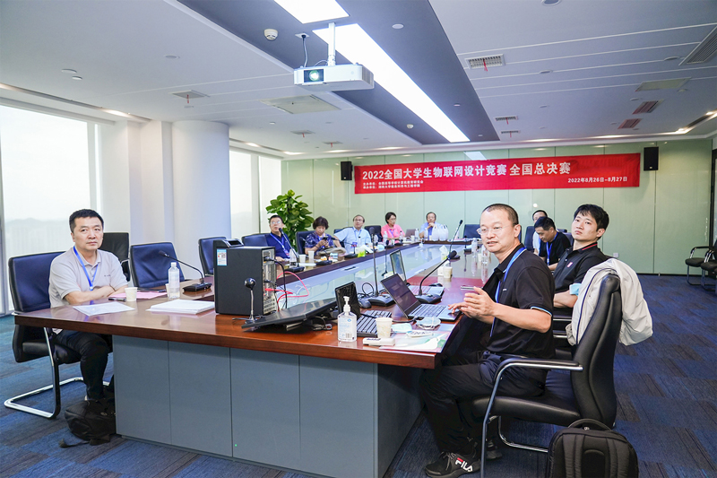 图4：广和通大学计划负责人在产教融合座谈会上交流