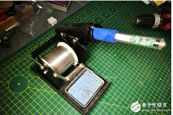 自制小型led补光灯步骤