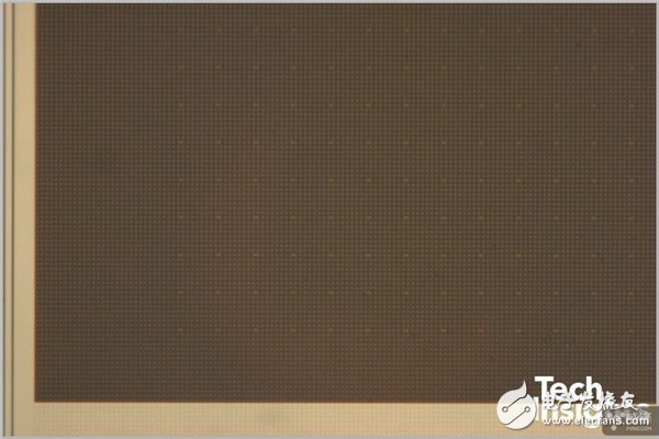 苹果iPhone8 Plus专业拆解报告：X光照深入IC细节