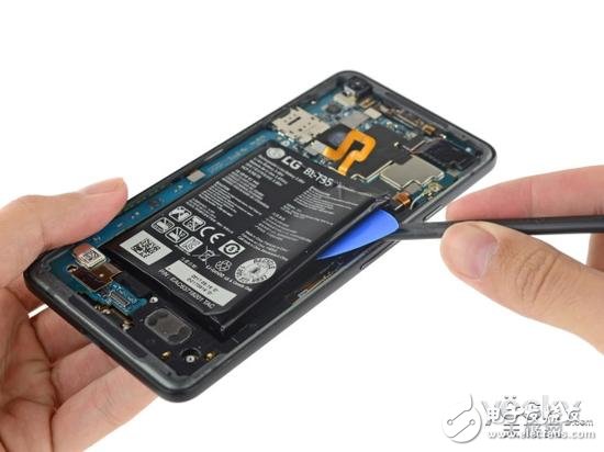 Pixel 2 XL拆解:谷歌首款移动芯片在这里