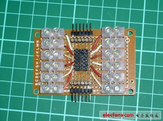 我还做了一个DIP转阵脚的转换器,这样的话就可以在有需要的时候插入额外的IC