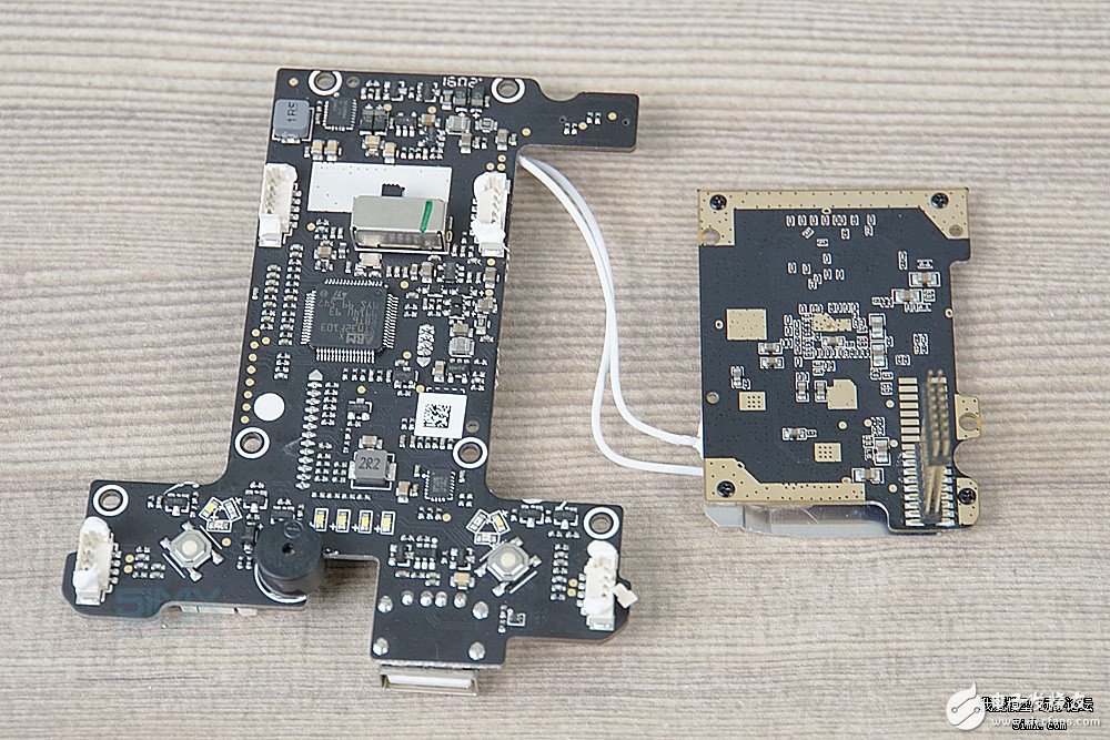 小米无人机对比精灵3s拆解