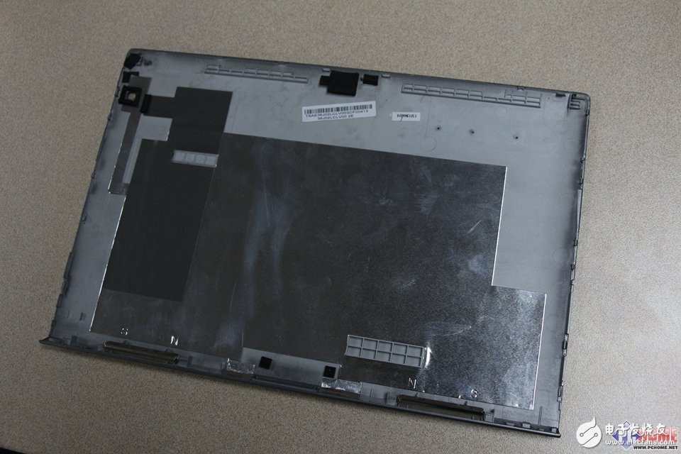 做工精致易修理 联想Miix 2 10寸拆解