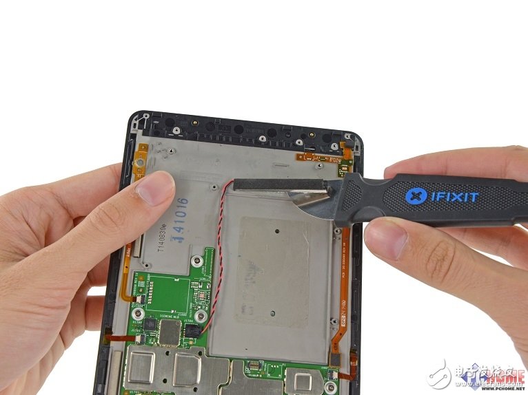 iFixit拆解获高分Kindle Voyage易修复