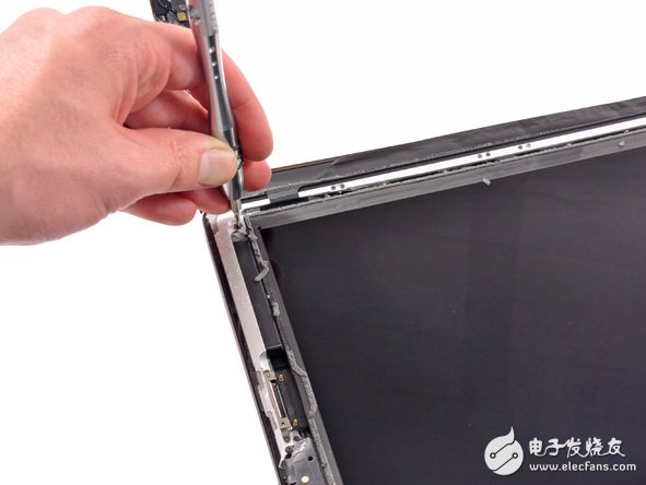 最新iPad 3拆解图 电池体积增大70%