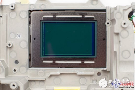 单反坏了怎么办？拆！拆解尼康D700