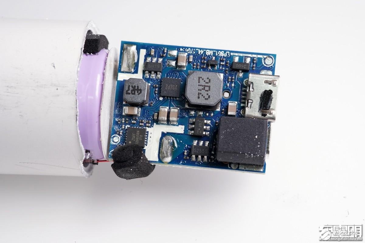 小米随身手电筒LPB01ZM试射拆解