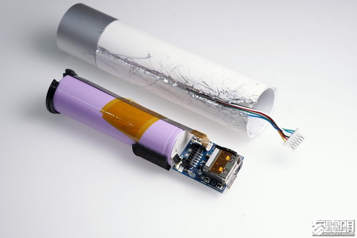 小米随身手电筒LPB01ZM试射拆解