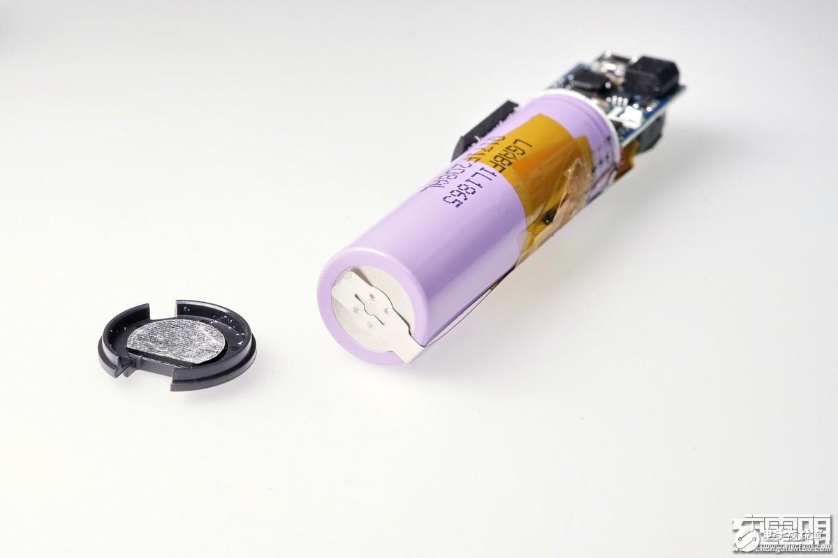 小米随身手电筒LPB01ZM试射拆解
