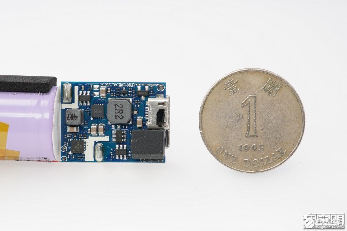 小米随身手电筒LPB01ZM试射拆解