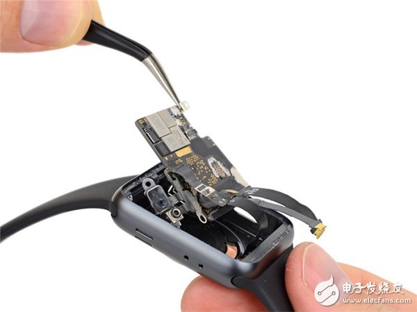 Apple Watch 3蜂窝网络版拆解：芯片坏了不好修