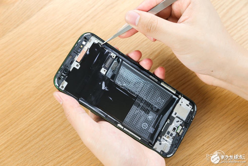 黑鲨手机详细拆解，性能全解