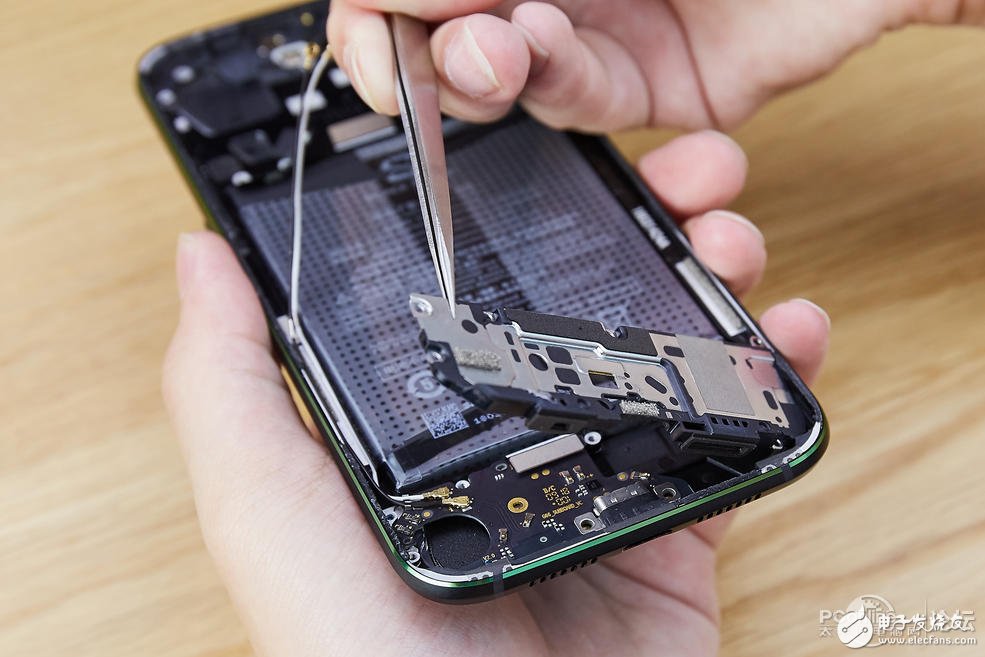 黑鲨手机详细拆解，性能全解