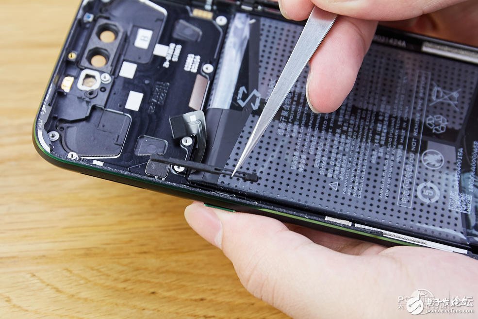 黑鲨手机详细拆解，性能全解