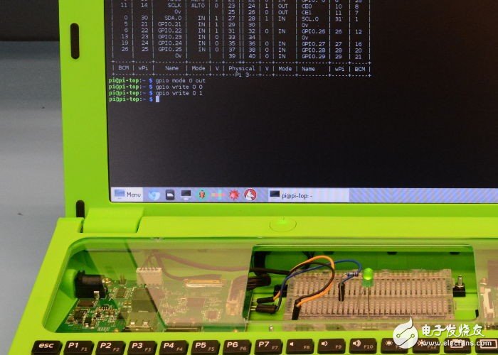 组装一台pi-top：树莓派笔记本电脑