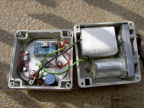 自制便携式手摇发电机