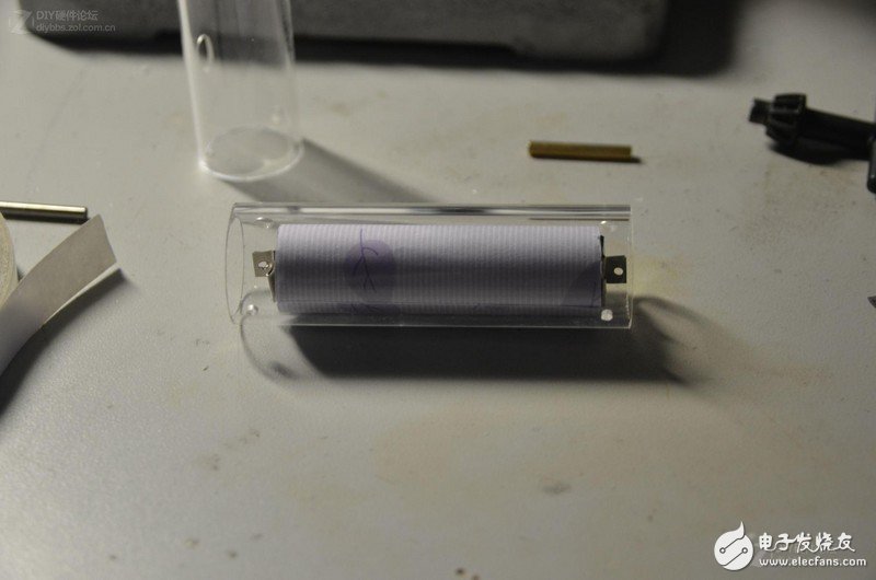 颠覆想象！专业工程师制作的DIY多功能移动电源