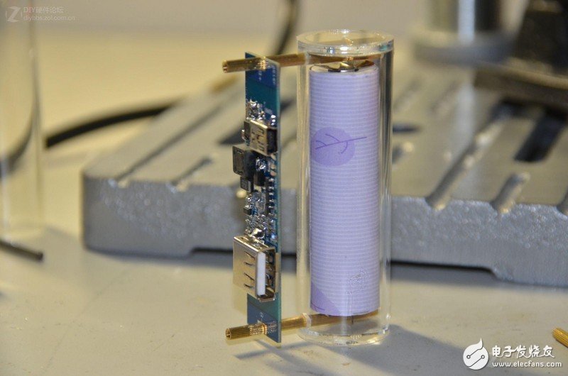 颠覆想象！专业工程师制作的DIY多功能移动电源