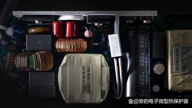 u=4093024577,184155099&fm=30&app=106&f=JPEG?w=640&h=360&s=447039C00F5A0DD84F49F90A03007091